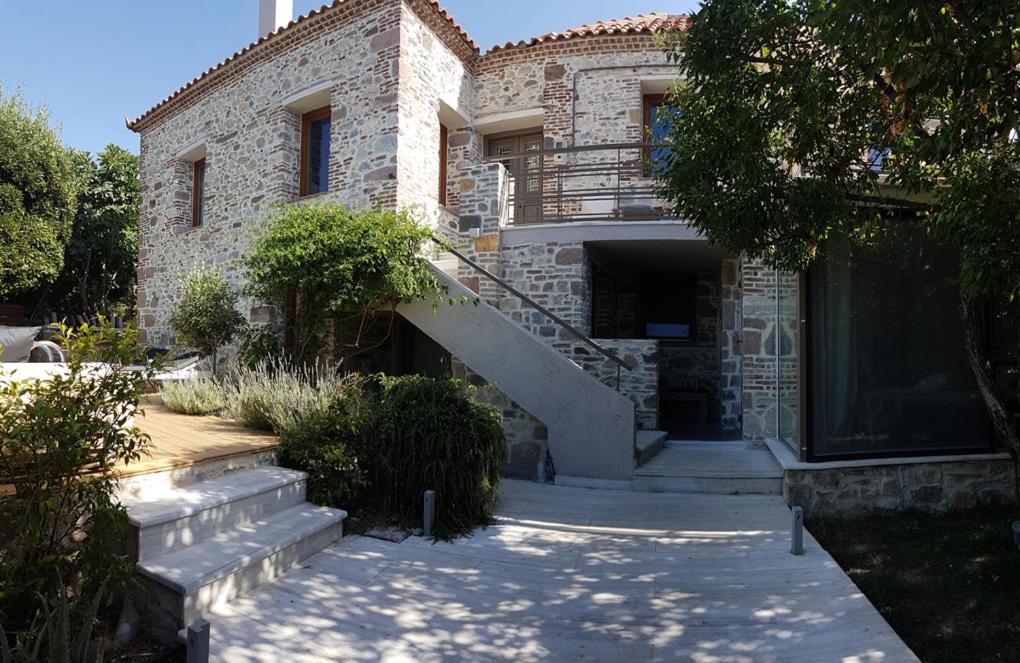 Feel Like Home In Lesvos Mytilíni Exterior foto
